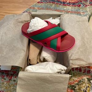 Women’s Gucci web slide sandals